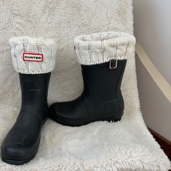 Hunter Short Rain Boots Black /Cable Knit Inserts/ Booties Size6 - Picture 3 of 5